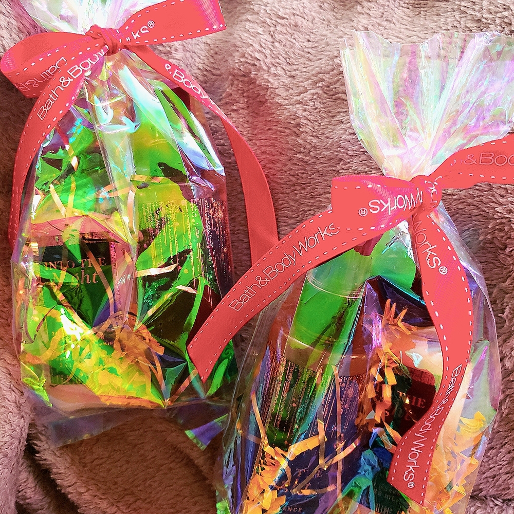 2 B&BW Into the Night Sets